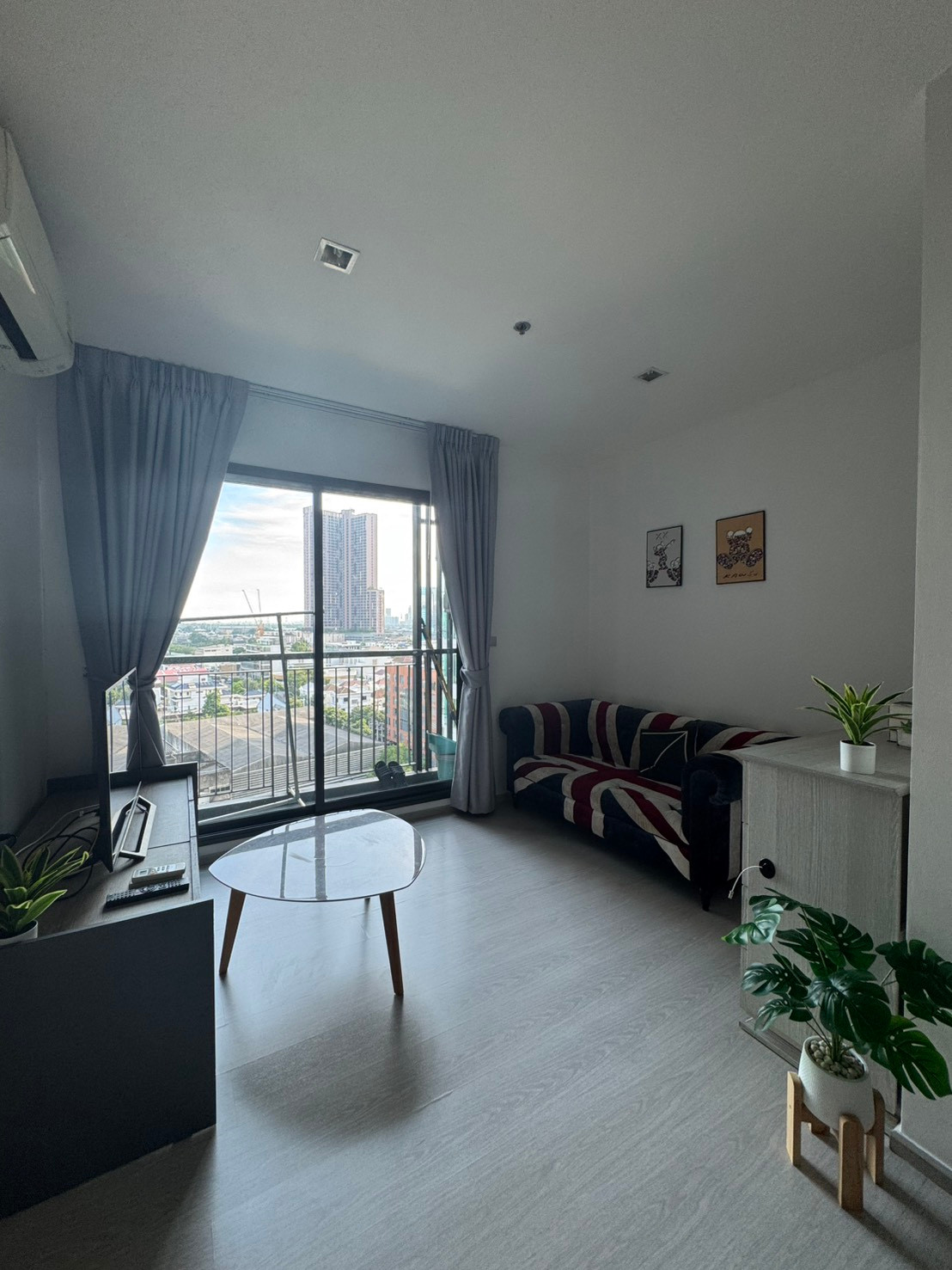 For Rent Urgent!!!! Rhythm Sukhumvit 36-38 rent 15,000 baht For Rent Urgent!!!! Rhythm Sukhumvit 36-38 rent 15,000 baht