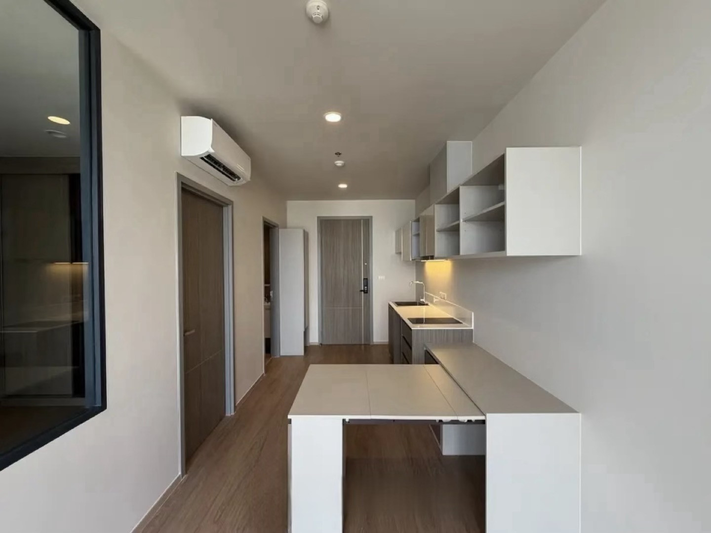 🔥URGENT🔥 Condo for rent, The Issara Sathorn, 1 bedroom, 1 bathroom, size 37 sq m., 25th floor, price 28,000 baht/month UP-0356 (Urban Prime Property)