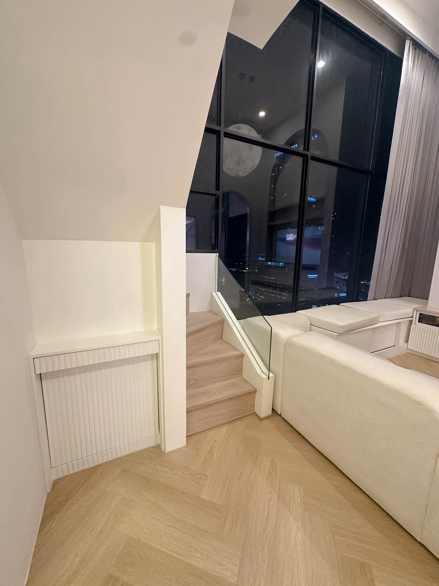 Condo for sale near KNIGHTBRIDGE SPACE RATCHAYOTHIN, Duplex room, fully furnished, 16th floor | 50+ sq m. Condo for sale near KNIGHTBRIDGE SPACE RATCHAYOTHIN, Duplex room, fully furnished, 16th floor | 50+ sq m.