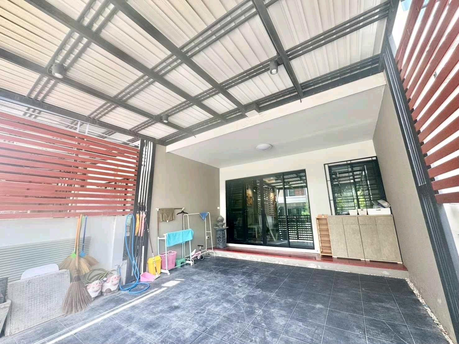 💫ขาย ทาวน์โฮม The Idol 2 เพชรเกษม 68💫 🏡ทาวน์โฮม 3 ชั้น หน้าสวน วิวดี ใกล้ MRT บางแค เหมาะสำหรับคนเลี้ยงแมว  ✨ทำเลเพชรเกษม 68 ใกล้ MRT บางแค ประมาณ 1.5 กม. ✨หน้าบ้านอยู่หน้าสวน วิวดี โปร่ง ไม่มีใครบังลม ✨Pet Friendly ออกแบบสำหรับคนเลี้ยงแมวโดยเฉพาะ ✨มีป – รูปที่ 2