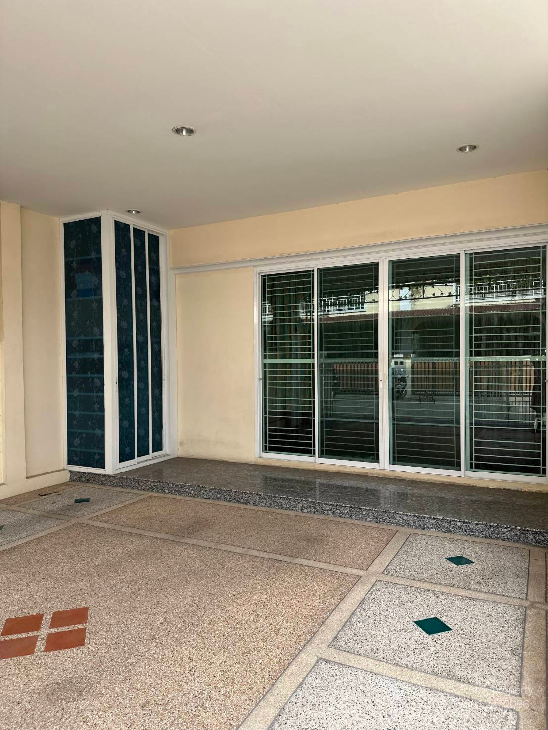 ✨ LUXURY CORNER TOWNHOME FOR SALE ✨ Muang Setthi Village | Charoenrat Soi 5 RB2323 ✨ LUXURY CORNER TOWNHOME FOR SALE ✨ Muang Setthi Village | Charoenrat Soi 5 RB2323