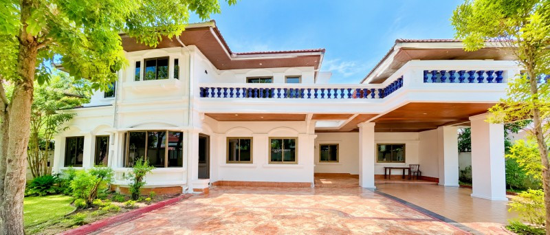 MRT Thaimaa 540m. Rattanathibet-ThaIt spacious 4-5bed fully furnished 2-story luxury house with appl MRT Thaimaa 540m. Rattanathibet-ThaIt spacious 4-5bed fully furnished 2-story luxury house with appl