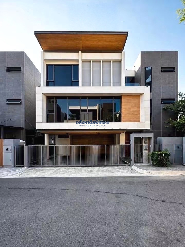 #Rama 𝟯 water does not flood 𝟯𝗕𝗔𝗔𝗡 𝟯𝟲𝟱 𝗥𝗔𝗠𝗔 𝟯 (House 𝟯𝟲𝟱 Rama 𝟯) 3 story detached house with private swimming pool and elevator near 𝗞𝗶𝗻𝗴’𝘀 𝗖𝗼𝗹𝗹𝗲𝗴𝗲