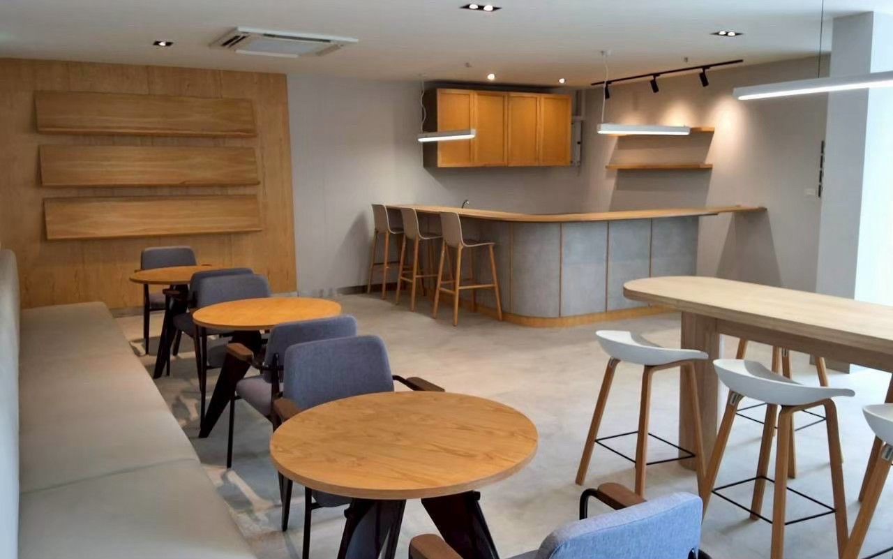 Head office for sale, ready to use, ALTiTUDE PROVE SATHORN, usable area 760 sq m, near BTS Surasak, decorated, never used,  can negotiate. – รูปที่ 3