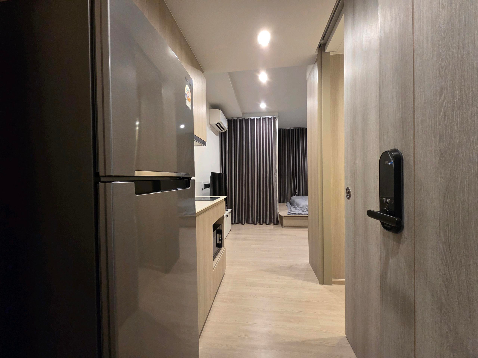 Project Reference Sathorn-Wongwianyai, Reference Sathorn-Wongwianyai, high floor, river view, corner room, studio room 25.52 sq m. with free internet. – รูปที่ 4