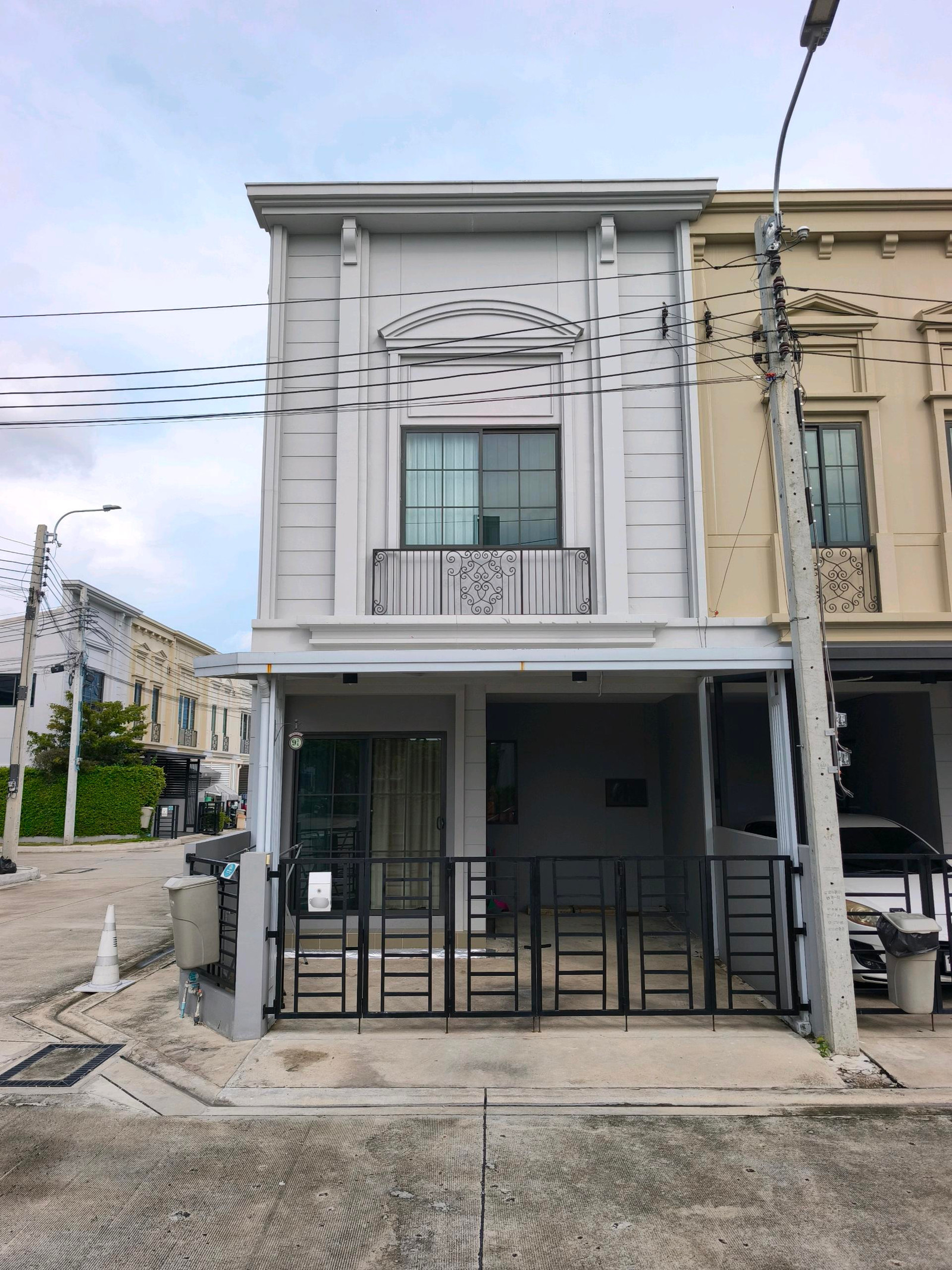 ขาย ให้เช่า ทาวน์โฮมหลังมุม SIRI PLACE MEGABANGNA | 110 ตร.ม. | 2 ห้องนอนใหญ่ + 1 ห้องอเนกประสงค์ | ใกล้ Mega Bangna ขาย ให้เช่า ทาวน์โฮมหลังมุม SIRI PLACE MEGABANGNA | 110 ตร.ม. | 2 ห้องนอนใหญ่ + 1 ห้องอเนกประสงค์ | ใกล้ Mega Bangna