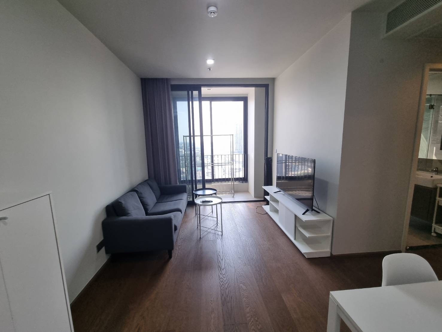 Condo for rent Ideo Q Sukhumvit 36, new condo, fully furnished, ready to move in, room size 1Bed Plus, near BTS Thonglor only 500 meters!! Condo for rent Ideo Q Sukhumvit 36, new condo, fully furnished, ready to move in, room size 1Bed Plus, near BTS Thonglor only 500 meters!!