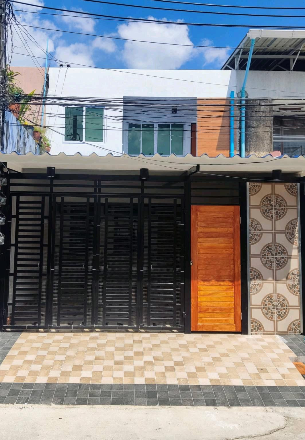 ✨ Rare Item Townhome for rent, city location Siang Son Niwet Village (Sukhumvit 68) completely renovated. (Can make an office/register a company) 2 bedrooms, 3 bathrooms, 2 parking spaces, only 45k. ✨ Rare Item Townhome for rent, city location Siang Son Niwet Village (Sukhumvit 68) completely renovated. (Can make an office/register a company) 2 bedrooms, 3 bathrooms, 2 parking spaces, only 45k.