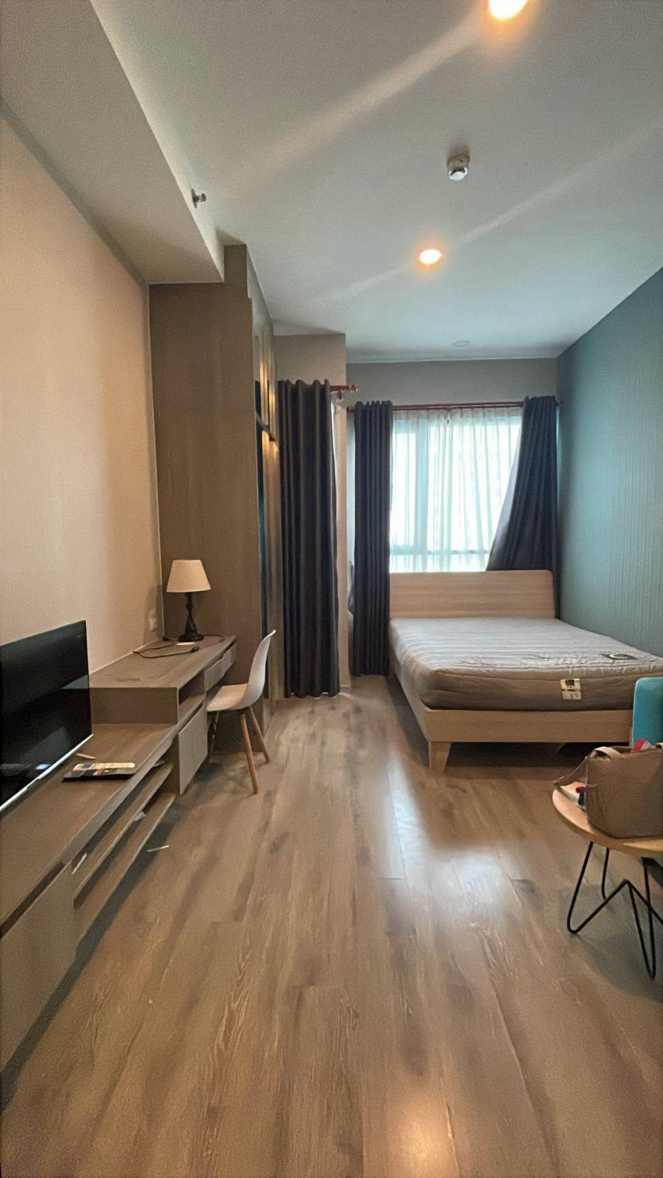 PFD-09223 Condo for rent Knightsbridge Collage Ramkhamhaeng, fully furnished, ready to move in, near to the MRT with convenient transportation. 