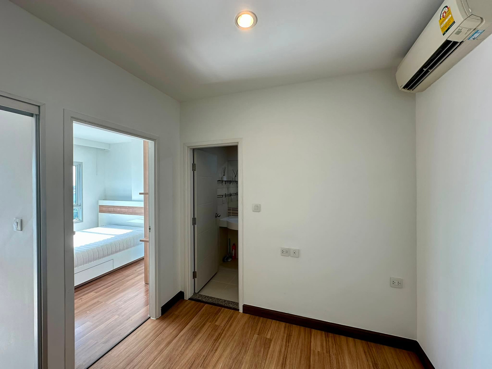 ขายห้องชุด 1 ห้องนอน ชั้น 21 ตึก B โครงการ Centric Tiwanon Station () – รูปที่ 4