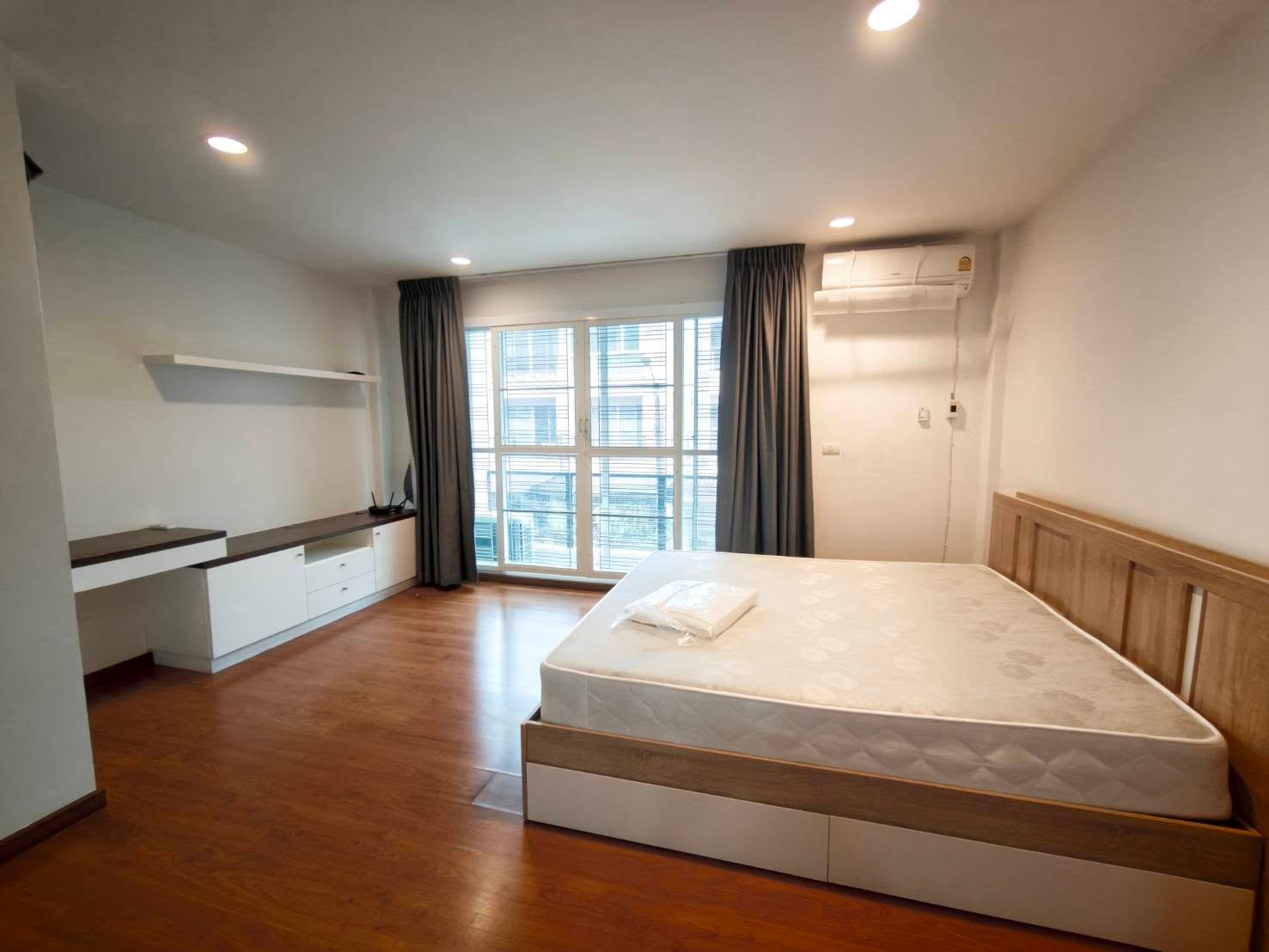 (Code ME268) House for rent, Baan Klang Muang S Sense Sathorn - Taksin 2 project: Baan Klang Muang Essence Sathorn - Taksin 2 – รูปที่ 2