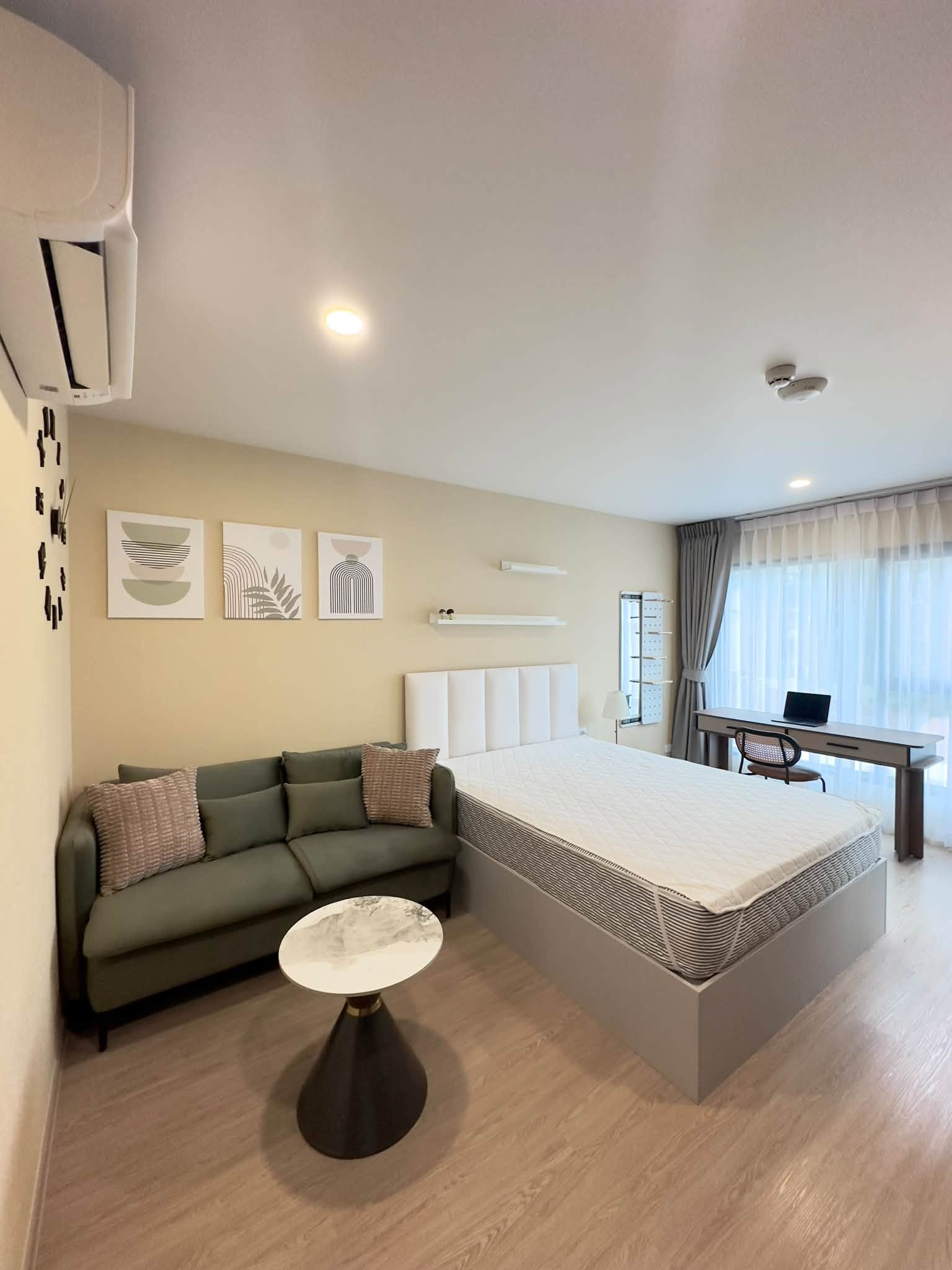 ให้เช่า klos ratchada7 condominium  1ห้องนอน ตกแต่งบิ้วท์อิน กั้นห้องเป็นสัดส่วนดีมาก