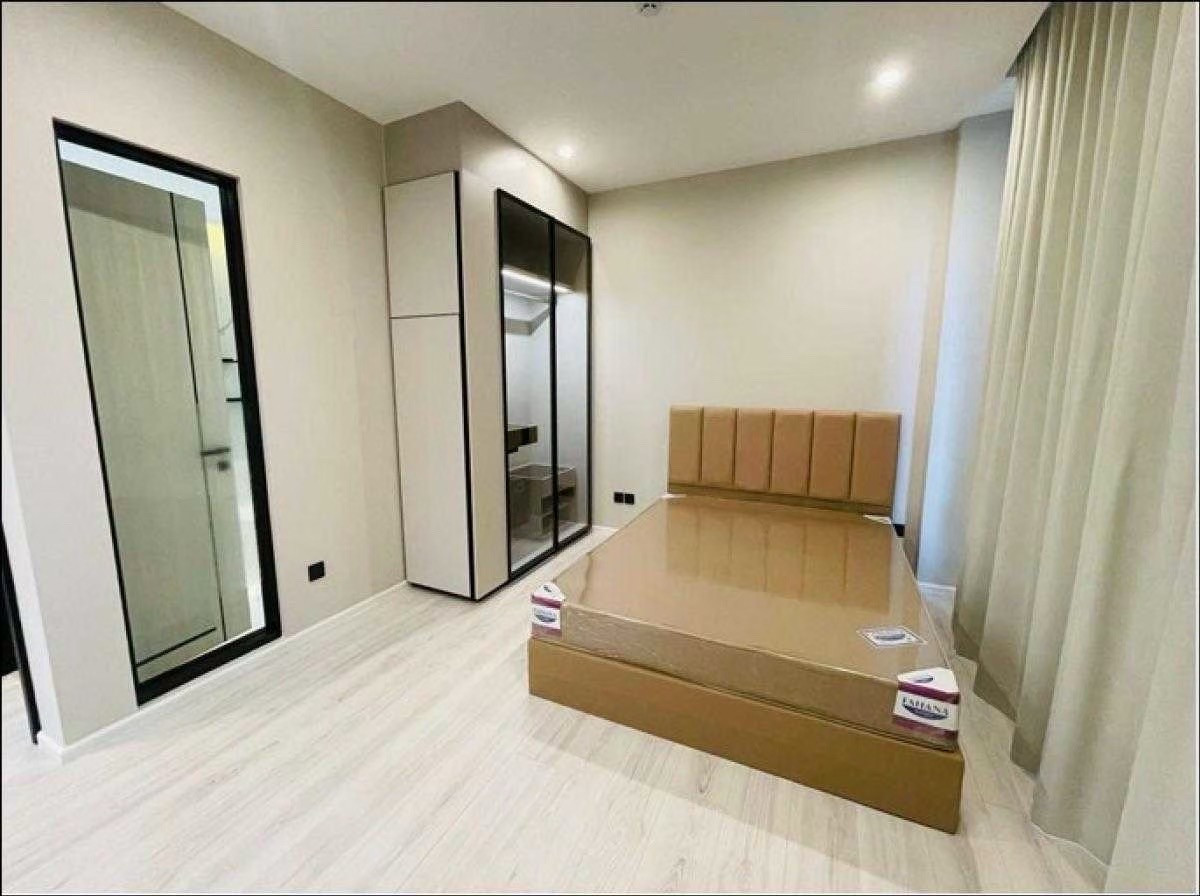 Cheapest in the building, the room phayathai studio unblock view, near Bts Phaya Thai, next to makro