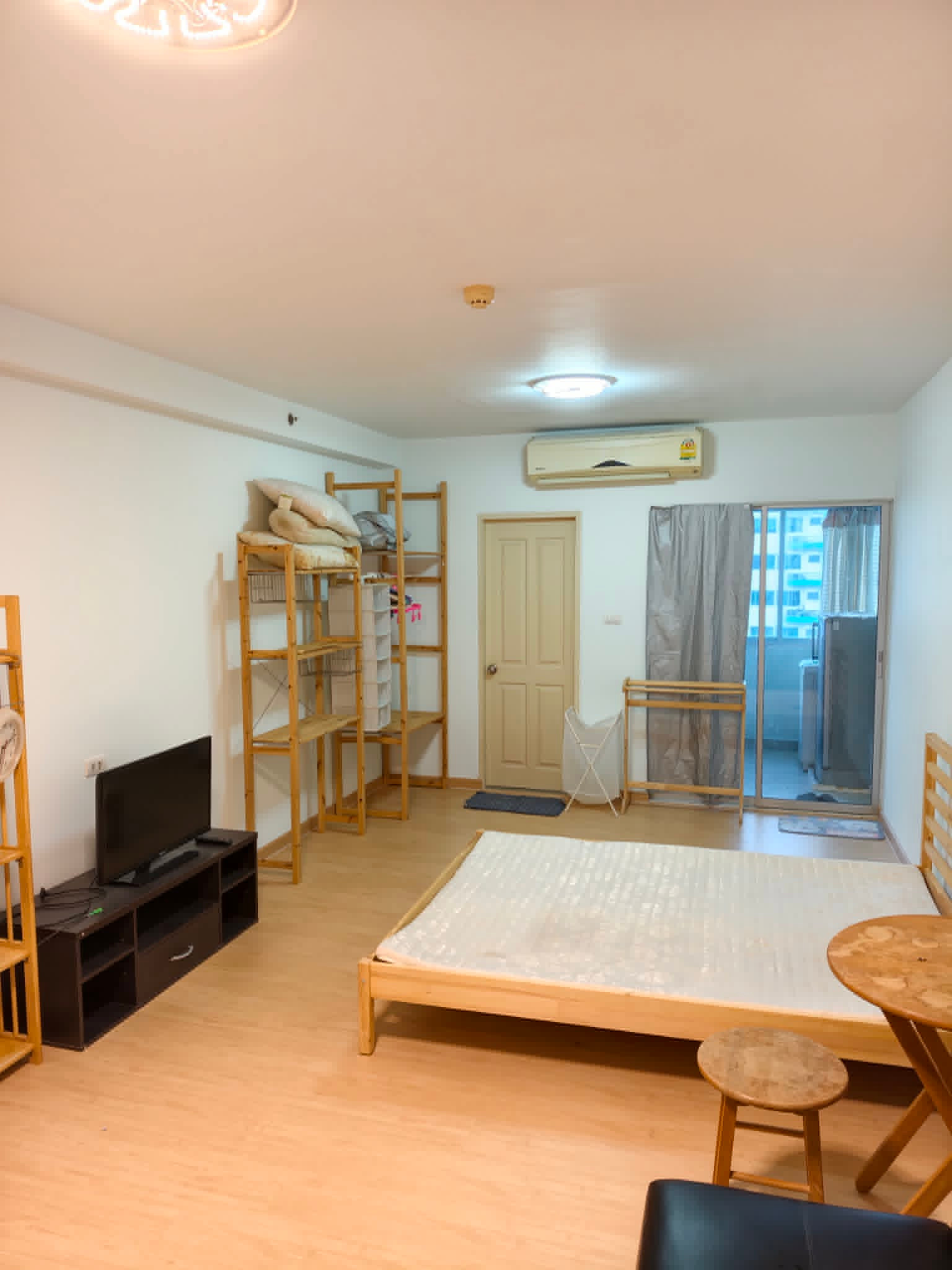 ราคานี้ไม่ได้มีมาบ่อย 8200 ใกล้ ม.เกษตร  / BTS เกษตร 📢 Line : @085pucam / 0627941024 🥳 YKP Rental Condo – รูปที่ 2