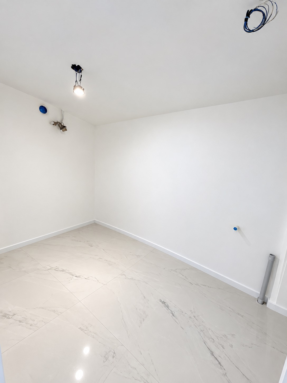 For sale cheap, renovated townhouse Phakdee Village, Kathu, Soi Namtok Kathu, corner house, 2 bedrooms, 1 bathroom, ready to move in, price 2.8 million, call 082-4426354 Khun Nice. – รูปที่ 4