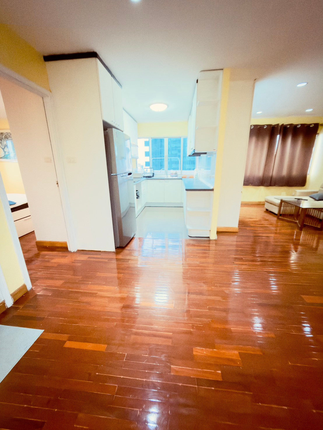 One bed ห้องใหญ่มาก 🐱🐶  Petfriendly ถนนวิทยุ 📢 Line : @085pucam / 0627941024 🥳 YKP Rental Condo – รูปที่ 4