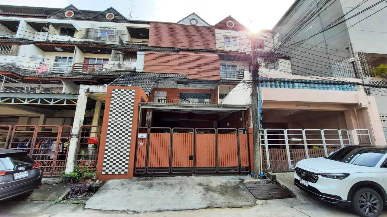 ปล่อยเช่า/ขาย 5 ห้องนอน 4 ห้องน้ำ ทาวน์เฮ้าส์ 4 ชั้น | หมู่บ้านวราธร วิลล์ | ซอยพัฒนาการ 44 | Varathorn Ville Pattanakarn 44