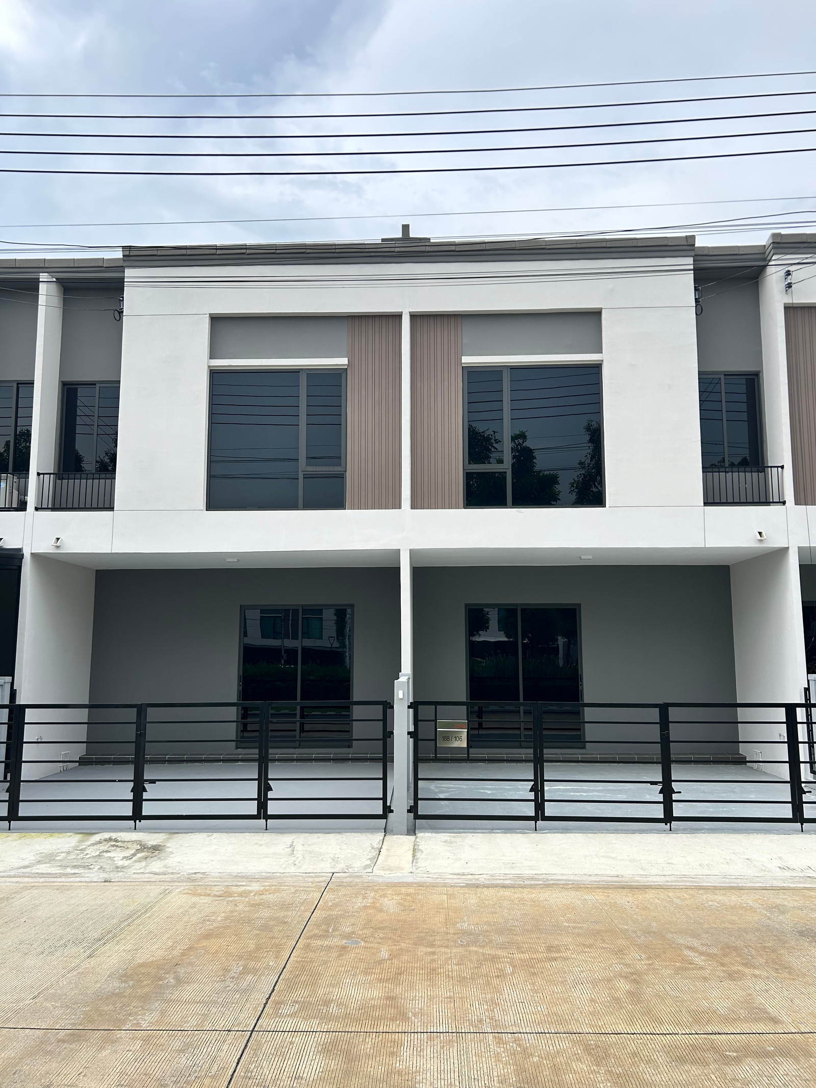 PLENO ทาวน์โฮม 2 ชั้น รามอินทรา–จตุโชติ–บางชัน สเตชั่น PLENO ทาวน์โฮม 2 ชั้น รามอินทรา–จตุโชติ–บางชัน สเตชั่น