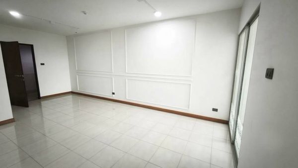 (Code S5863) Condo for sale, Supalai Park @ Tiwanon project: Supalai Park, Tiwanon intersection.