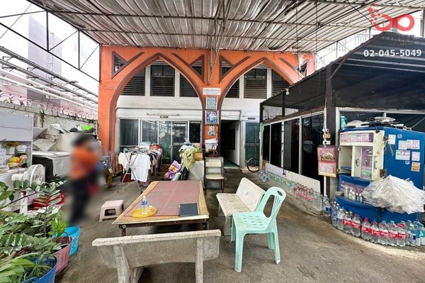 Commercial building for sale, 3.5 floors, 68 sq m, Soi Phetkasem 84, Bang Khae, near The Mall.