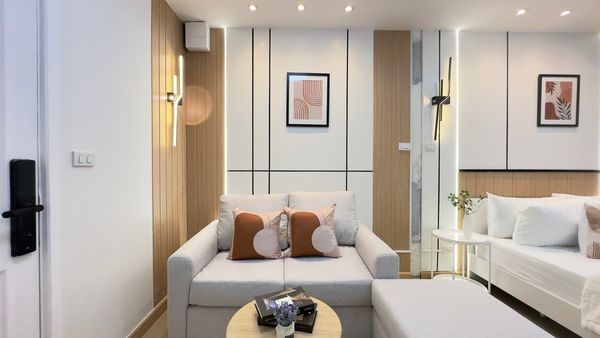 🚝 สถานีลาดพร้าว 101 ll ✨ Plum Condo Ladprao 101 ✨ คอนโดย่านลาดพร้าว เงินเดือน 13,000 ก็เป็นเจ้าของได้ รีโนเวทใหม่🪑 ฟรีเฟอร์นิเจอร์จุกๆ   🚙 เดินทางสะดวก ทะลุ รามคำแหง / นวมินทร์ / เกษตร