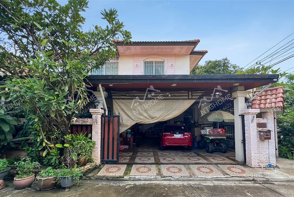 Silpakarn Park 3 (Baan Kluai-Sai Noi), corner plot, complete extension, close to the BTS.