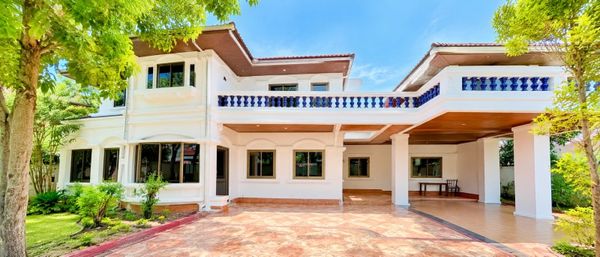 MRT Thaimaa 540m. Rattanathibet-ThaIt spacious 4-5bed fully furnished 2-story luxury house with appl