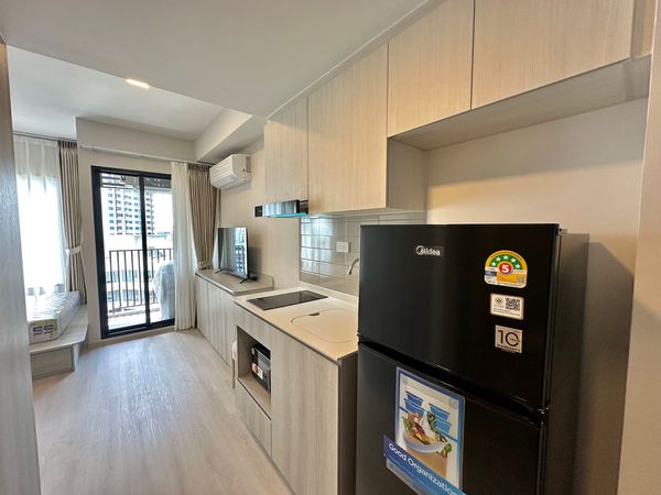 ✨ COBE Ratchada-Rama 9 | For Rent 🏡✨ Modern condominium in the heart of Rama 9, offering convenient access to MRT and major roads. Surrounded by shopping malls, restaurants, cafés, supermarkets, and plenty of lifestyle amenities. 🌆🚇🛍️