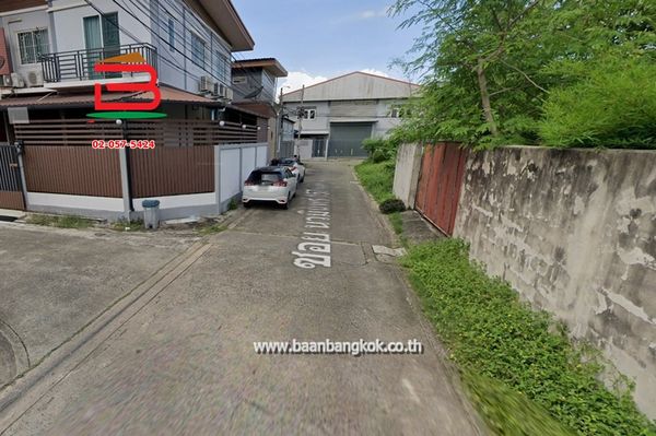 Empty land (corner plot), Soi Nawamin 157, Intersection 4, area 75 sq m., near Lotus Nawamin, Ramindra Road, Khlong Kum Subdistrict, Bang Kapi District.