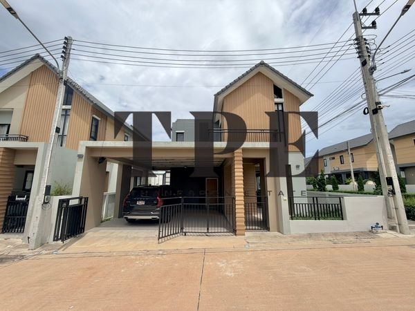 Golden Prive Bangsaen - Nong Mon