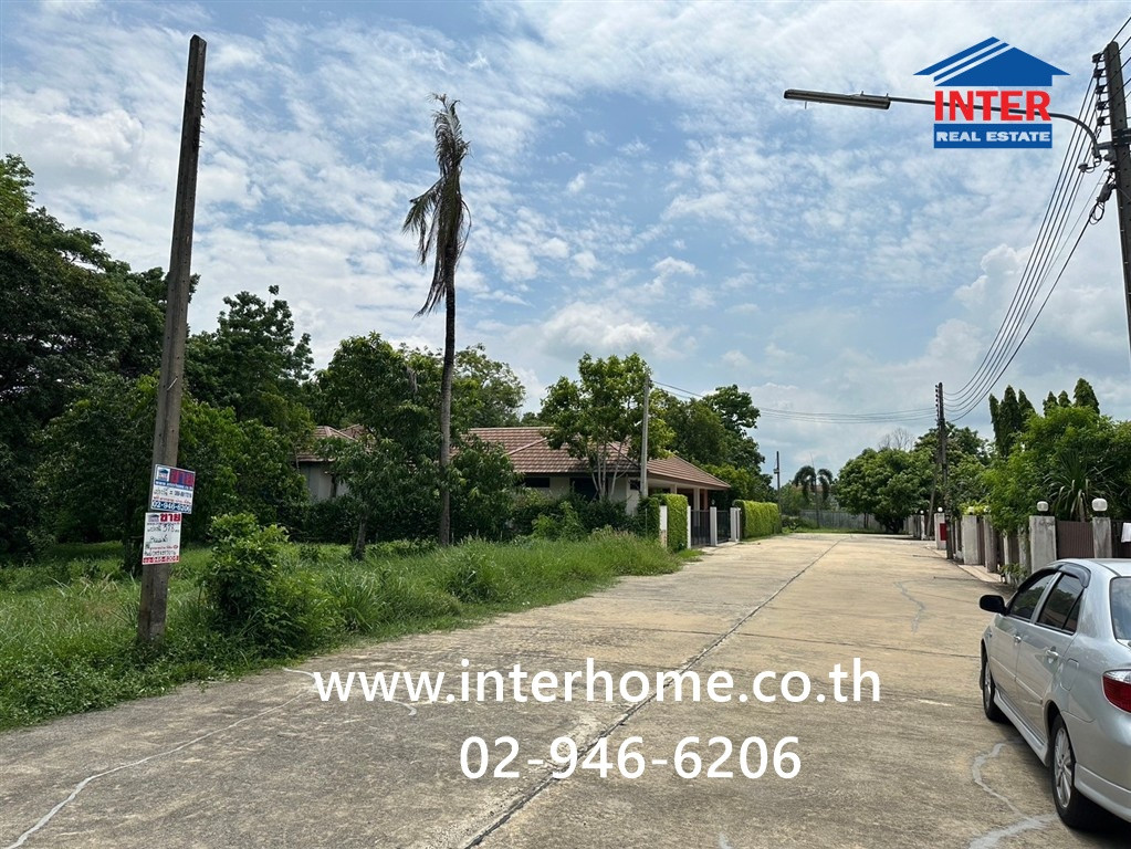 ที่ดินเปล่า 318 ตร.ว. ที่ดิน ใกล้ตัวเมืองนครนายก ถนนทางหลวงแผ่นดินหมายเลข 3239 ถนนสาย นย.2011 สุพรรณิการ์ เมืองนครนายก นครนายก 