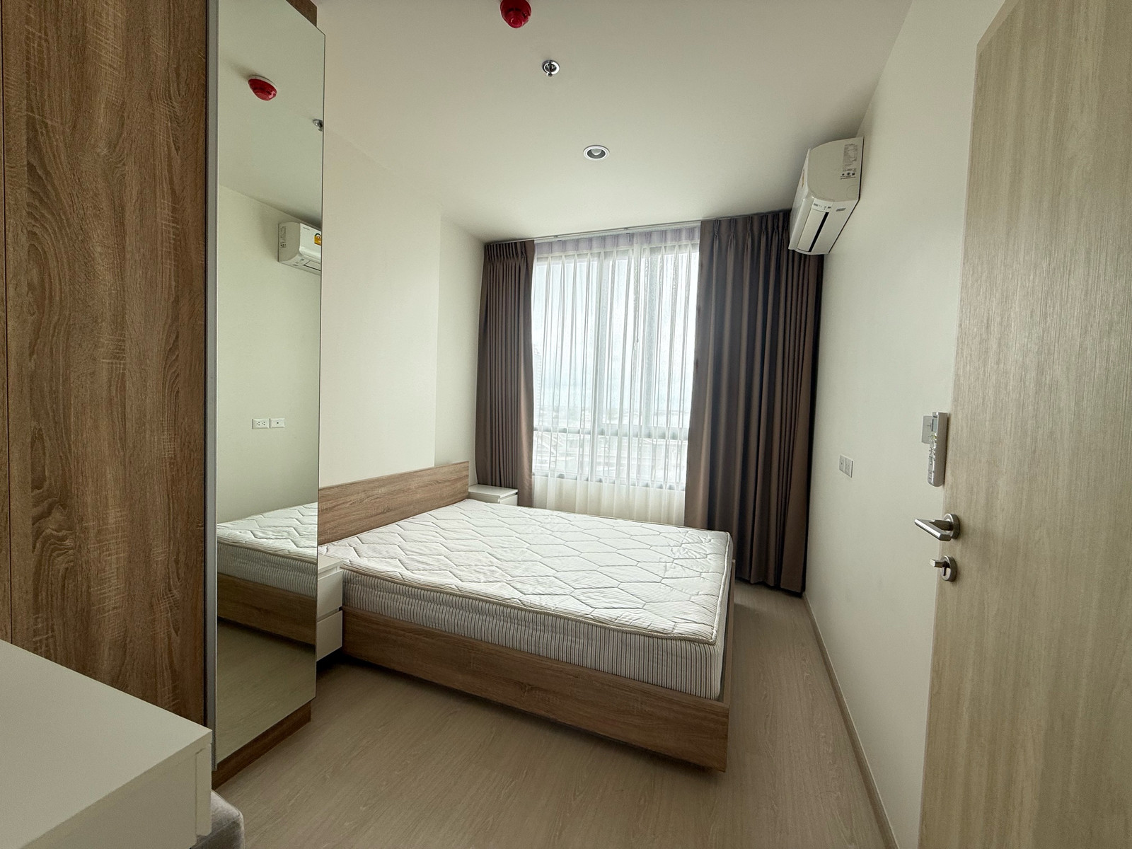 For rent New Noble Charan Fai Chai, ready to move, new room. For rent New Noble Charan Fai Chai, ready to move, new room.