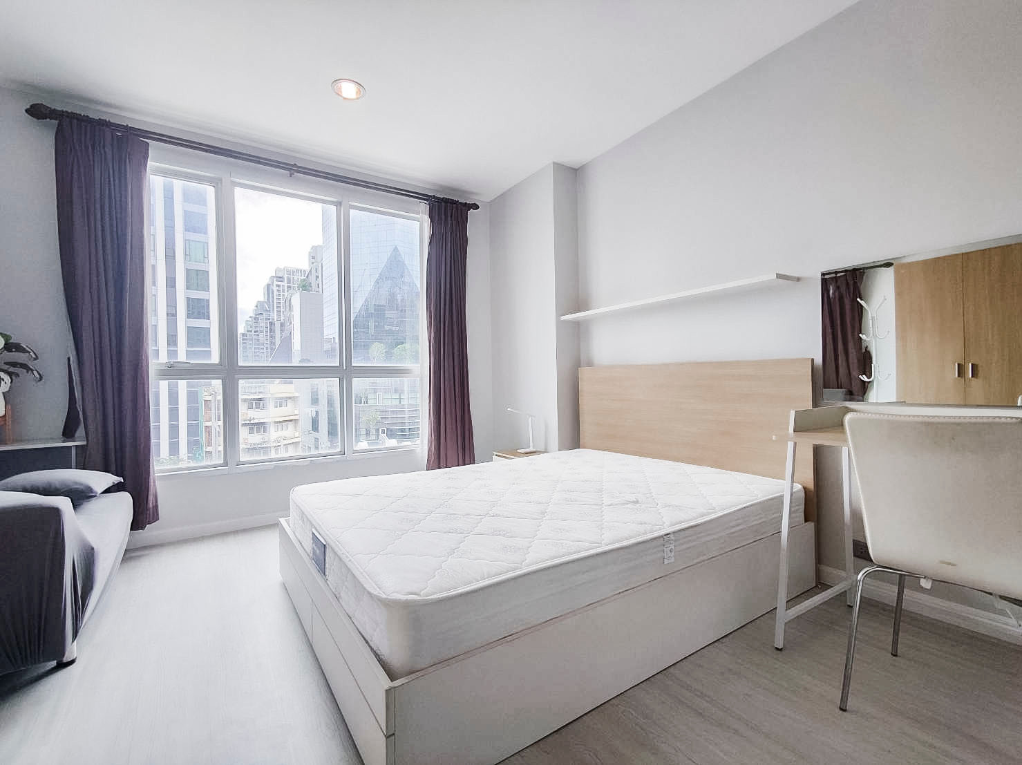 Life Phahon - Ari, very large room, near BTS Ari Saphan Khwai, convenient travel, ready to move in.