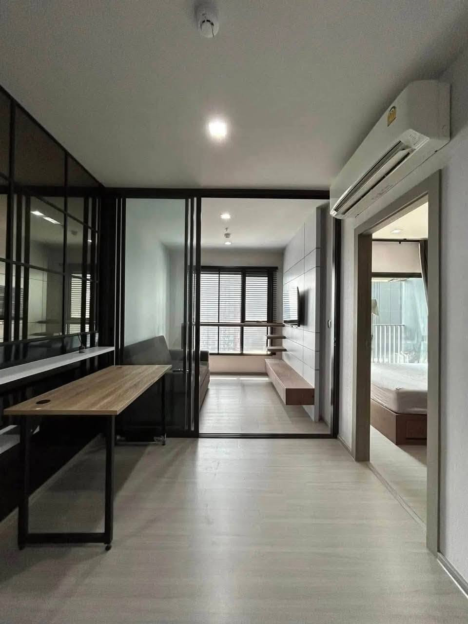 Condo for rent: Life Asoke - Rama 9, 1 bedroom, 1 bathroom, size 35.5 sq m. Condo for rent: Life Asoke - Rama 9, 1 bedroom, 1 bathroom, size 35.5 sq m.