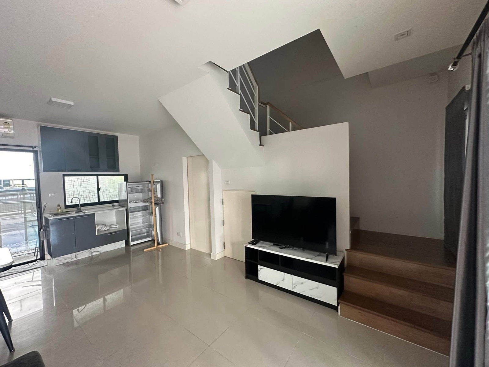 ให้เช่า บ้าน ทาวน์โฮม 3ชั้น บ้านกลางเมือง ศรีนครินทร์ - อ่อนนุช ในซอยอ่อนนุช 70/1 ถ. สุขุมวิท 77 (ใกล้ ตลาดเอี่ยมสมบัติ) – รูปที่ 4