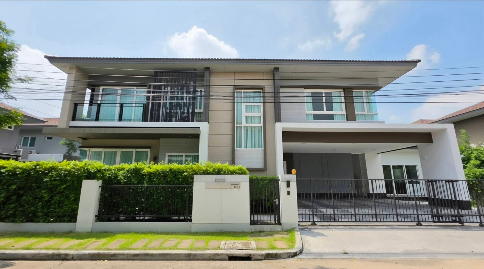 🏡✨ ขายบ้านเดี่ยว ลัดดารมย์ บางนา บ้านเดี่ยวหลังใหญ่ ใกล้เมกาบางนา! 🏡✨ ขายบ้านเดี่ยว ลัดดารมย์ บางนา บ้านเดี่ยวหลังใหญ่ ใกล้เมกาบางนา!