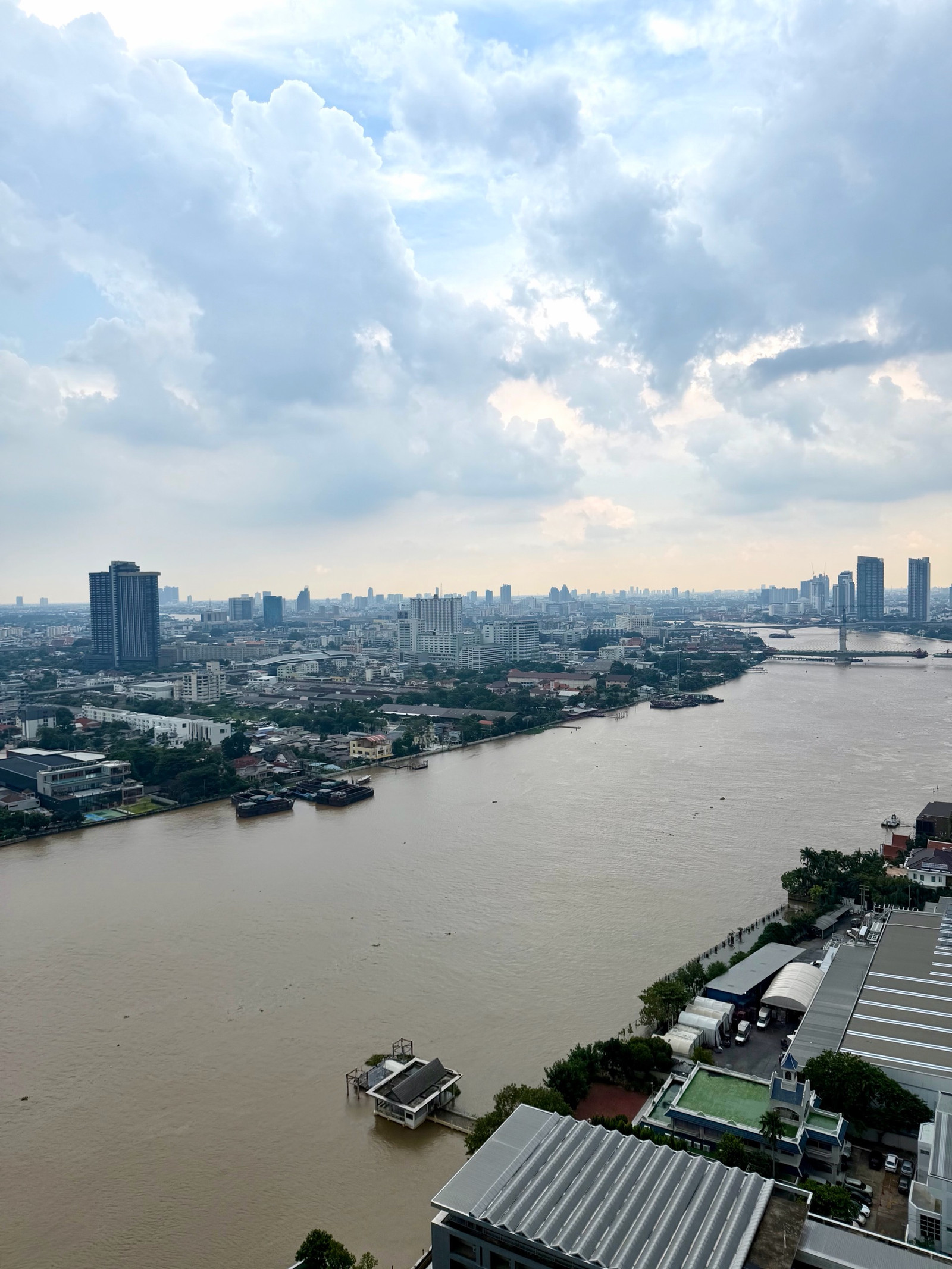 อยู่ให้วันเวลามีความหมาย นัดหมายโทร 0946503223 – รูปที่ 4