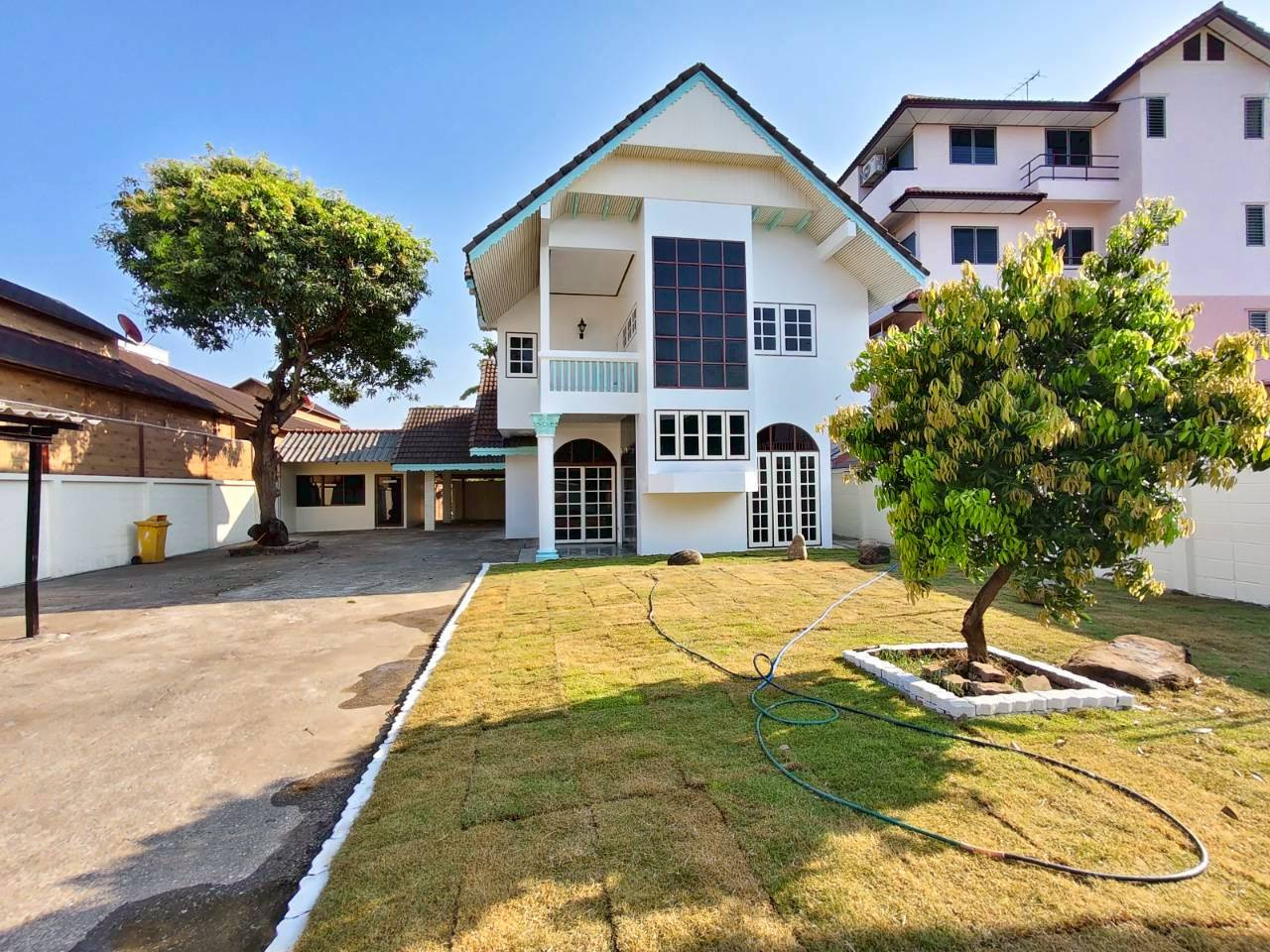 ขายบ้านเดี่ยวสองชั้น พร้อมออฟฟิศ และที่ดินเปล่า ทำเลทองในนนทบุรี ราคา 15 ล้านบาท ขายบ้านเดี่ยวสองชั้น พร้อมออฟฟิศ และที่ดินเปล่า ทำเลทองในนนทบุรี ราคา 15 ล้านบาท
