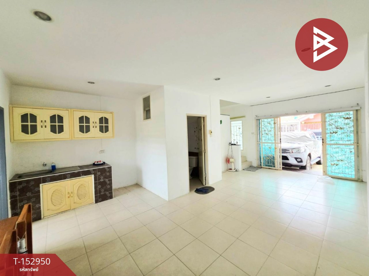 Townhouse for sale Suksamran Village, Canal Pracha Uthit 90, Samut Prakan – รูปที่ 3