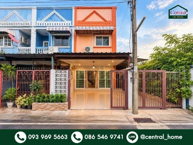 2-story townhouse, Phonpaisan Tiwanon - Pak Kret, behind the edge.