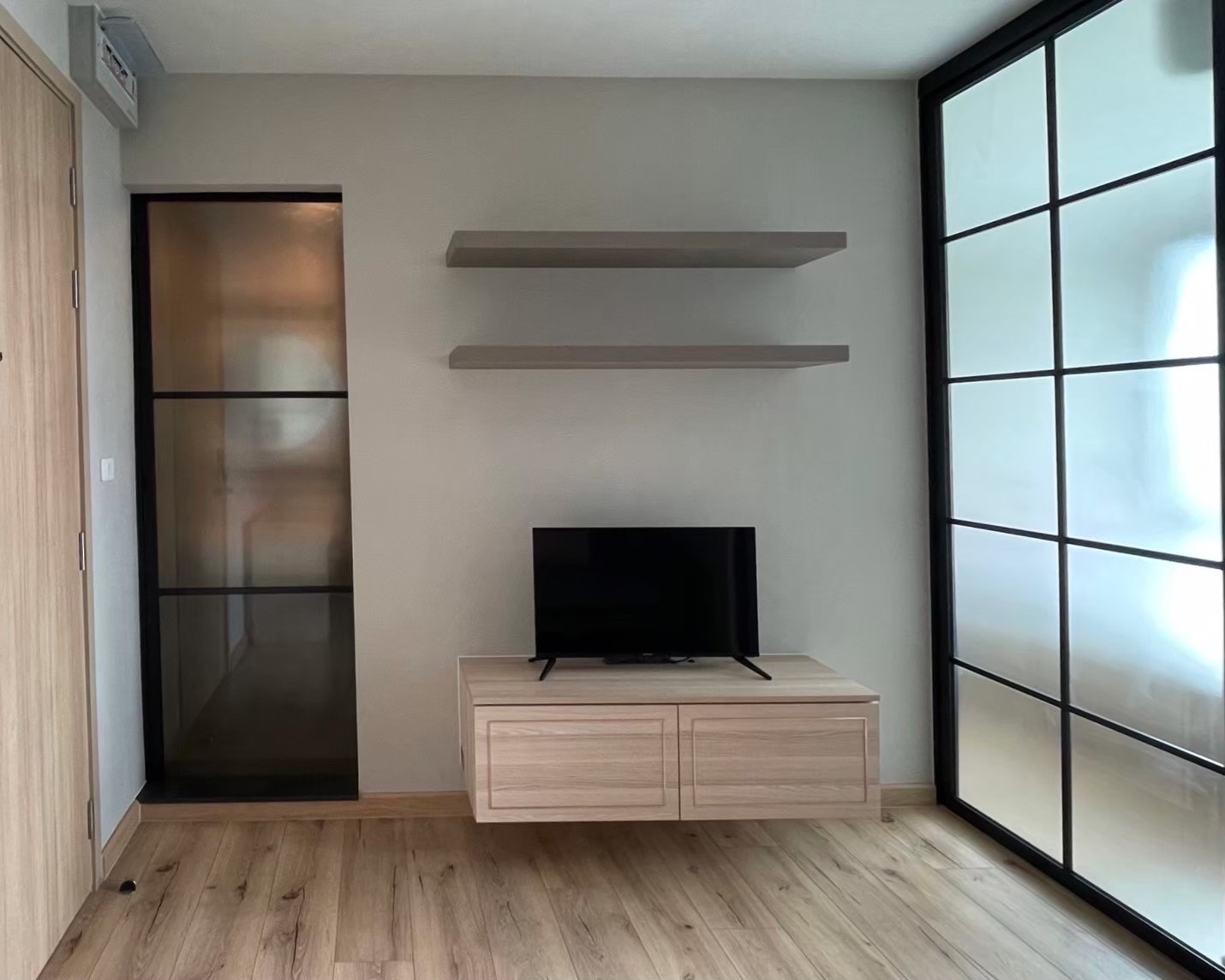 Unit Available at Brix Condo Charansanitwong 64 Multiple units available—prices negotiable! Unit Available at Brix Condo Charansanitwong 64 Multiple units available—prices negotiable!