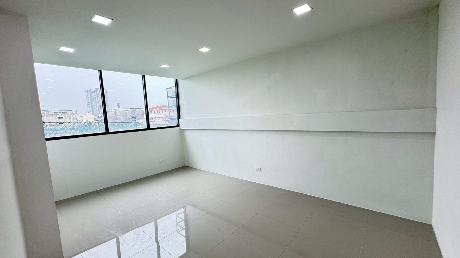 Office for rent, Rama 3, Bangkok, convenient travel, near Lotus, near Central, near the expressway, size 150 sq m. – รูปที่ 4