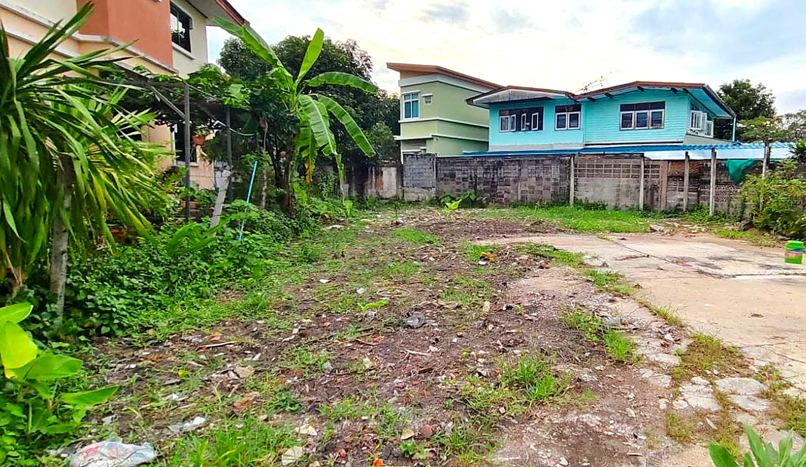 Beautiful land plot in a quiet Udomsuk neighborhood – For Sale!! – รูปที่ 2