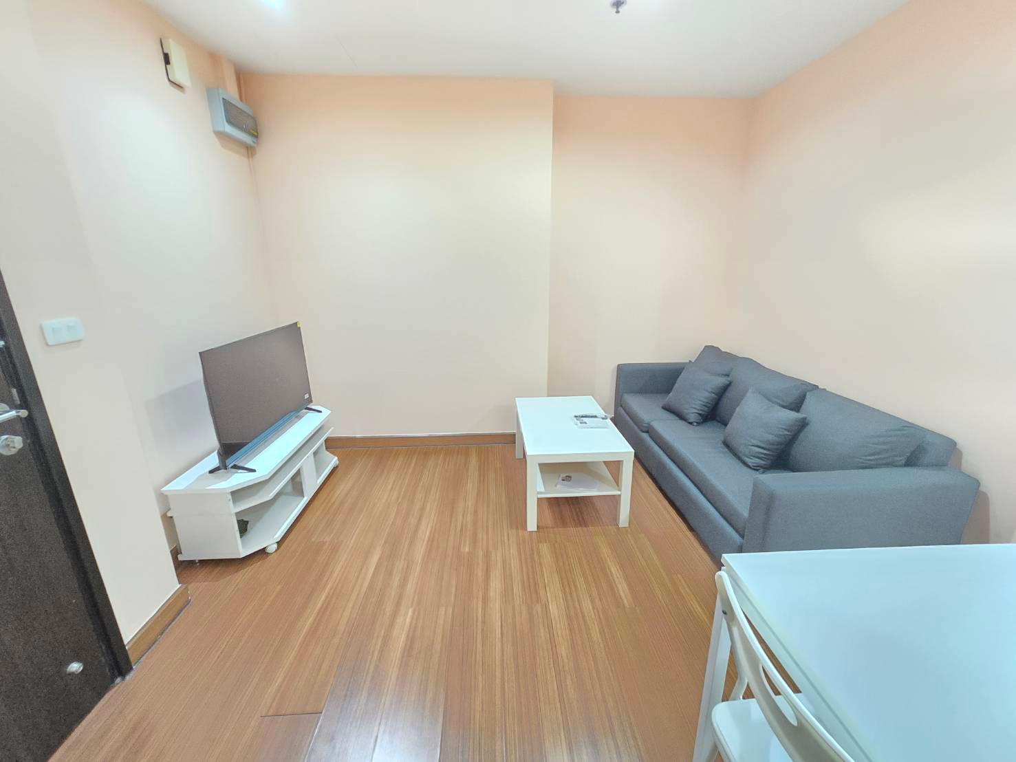 For rent Diamond Ratchada () 37 sq m. Price 14,900 baht (come alone and stay) For rent Diamond Ratchada () 37 sq m. Price 14,900 baht (come alone and stay)