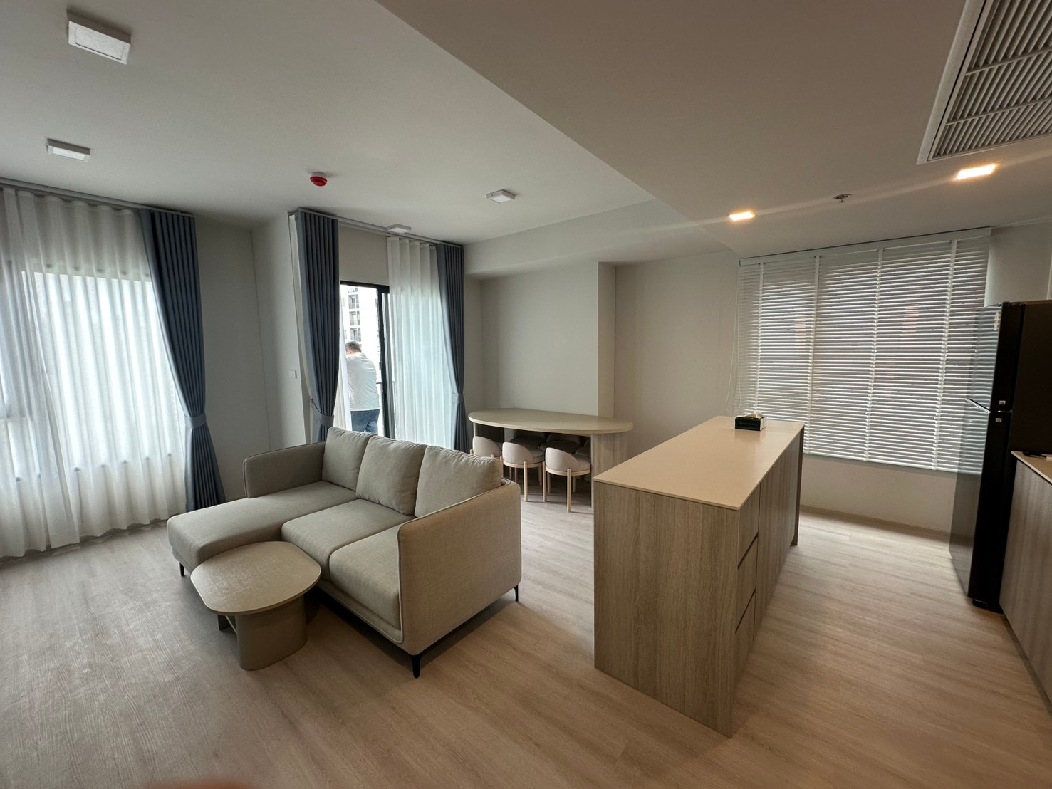 Condo for sale COBE Ratchada-Rama 9, floor 12A, 4 bedrooms, 5 bathrooms, size 134.72 sq m. Condo for sale COBE Ratchada-Rama 9, floor 12A, 4 bedrooms, 5 bathrooms, size 134.72 sq m.