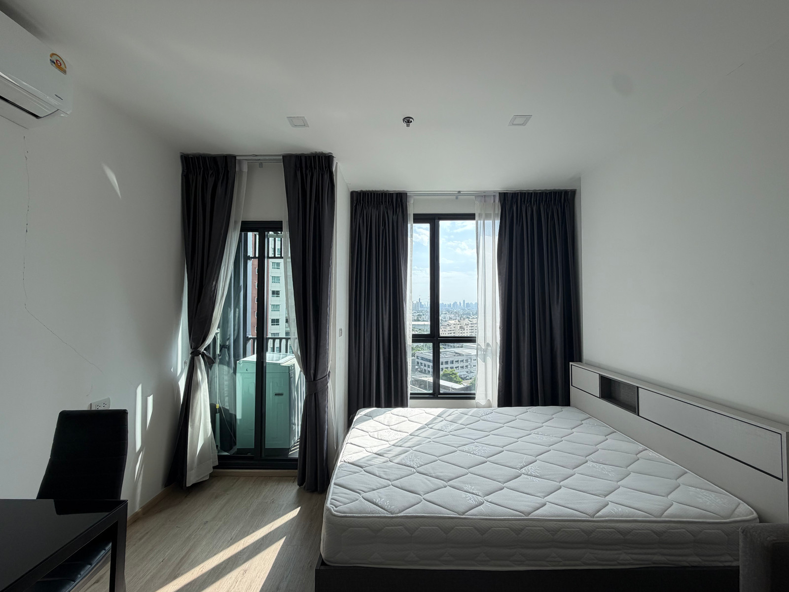 🏙️ [For rent] The Rich Rama 9 - Srinakarin (The Rich Rama 9 - Srinakarin) — High-rise condo next to MRT Srikritha, beautiful room, ready to move in.