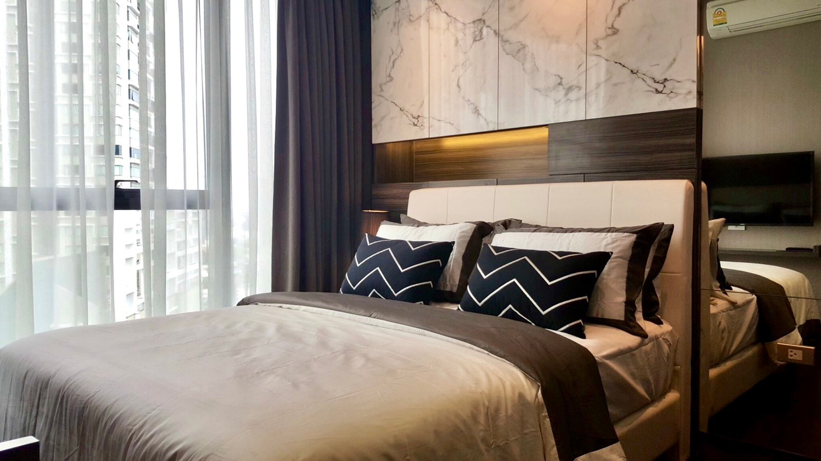 For rent  🔥🔥The  Lumpini Suk 24 1 Bed nice decoratiom 