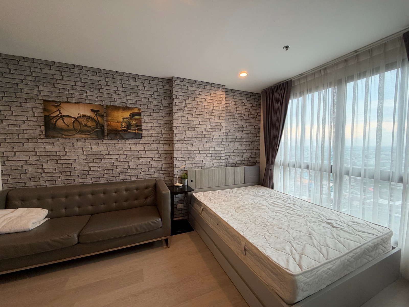Ideo Sathorn Thapra room for Rent, size 22 sq m, Studio, price 9,500 BTS Pho Nimit. If interested, make an appointment to visit 0614162636