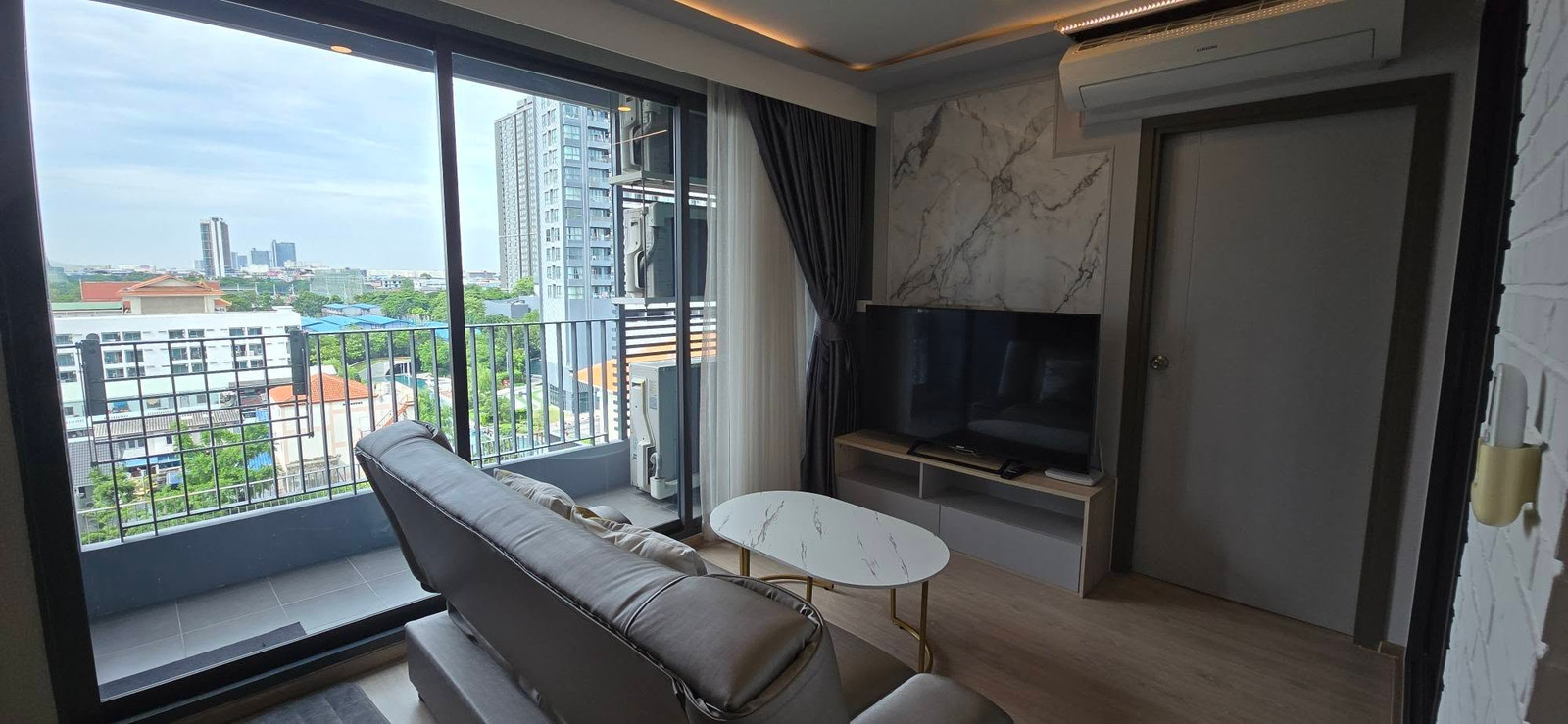 ห้องน่าอยู่ ทิศใต้ วิวสระว่ายน้ำ แต่งสวยลงตัว!!⭐ IDEO O2 Bangna (ไอดีโอ โอทู บางนา) – รูปที่ 2