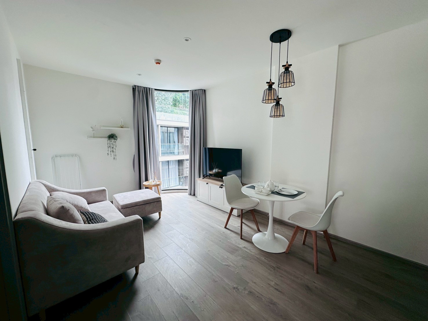 For rent! Fynn Asoke 086-4455124 For rent! Fynn Asoke 086-4455124